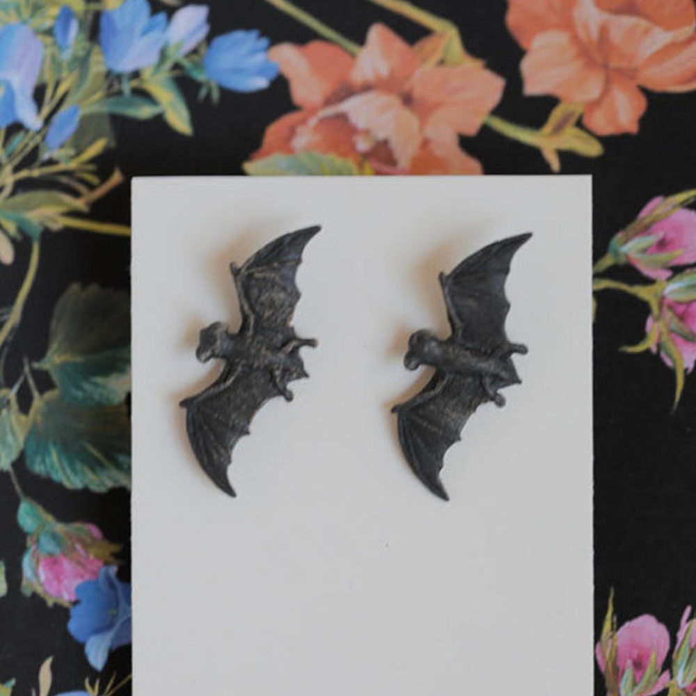 🦇 Spooky Bat Earrings 🦇